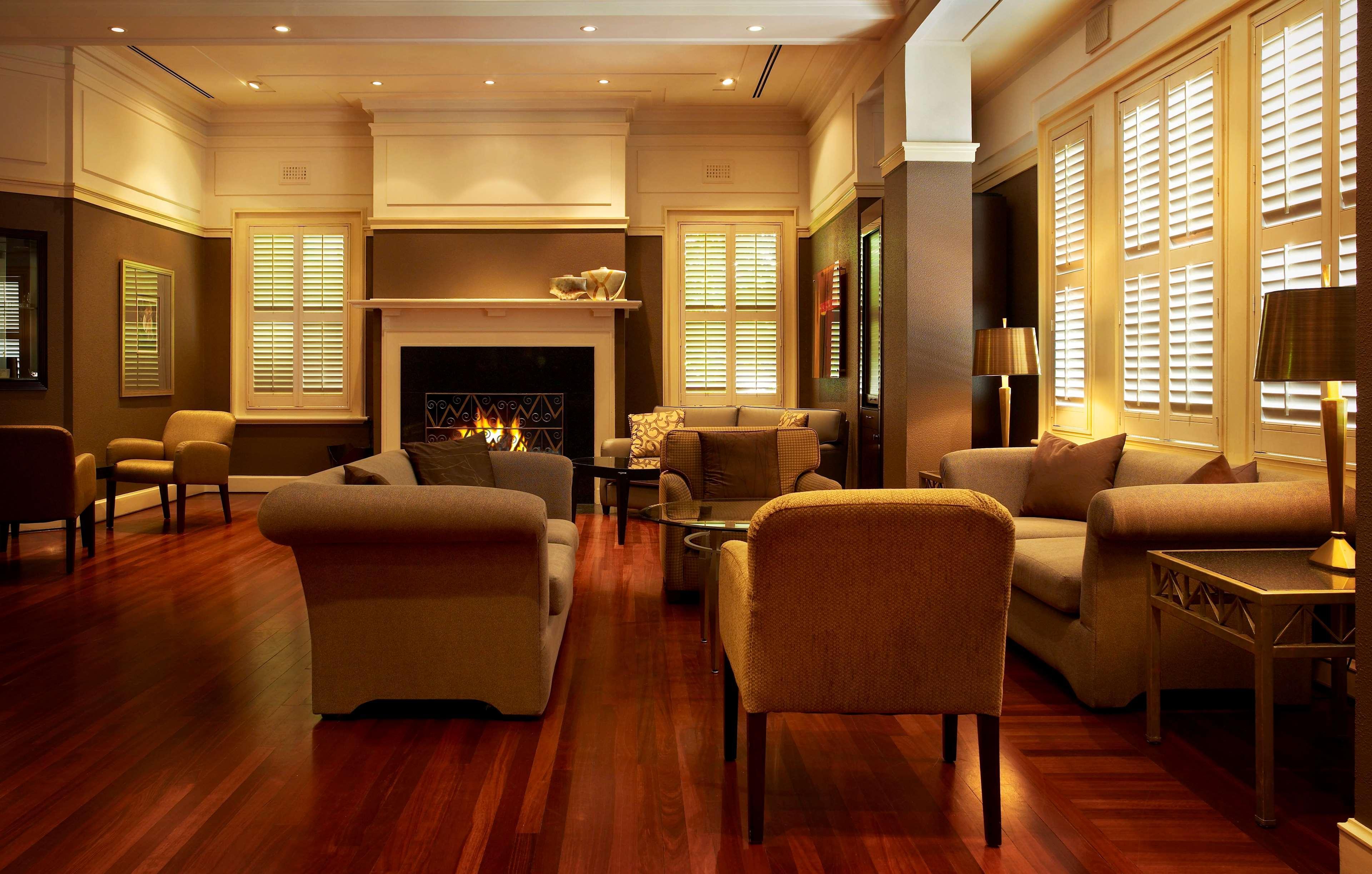 Hyatt Hotel Canberra - A Park Hyatt Hotel Extérieur photo The interior of the club