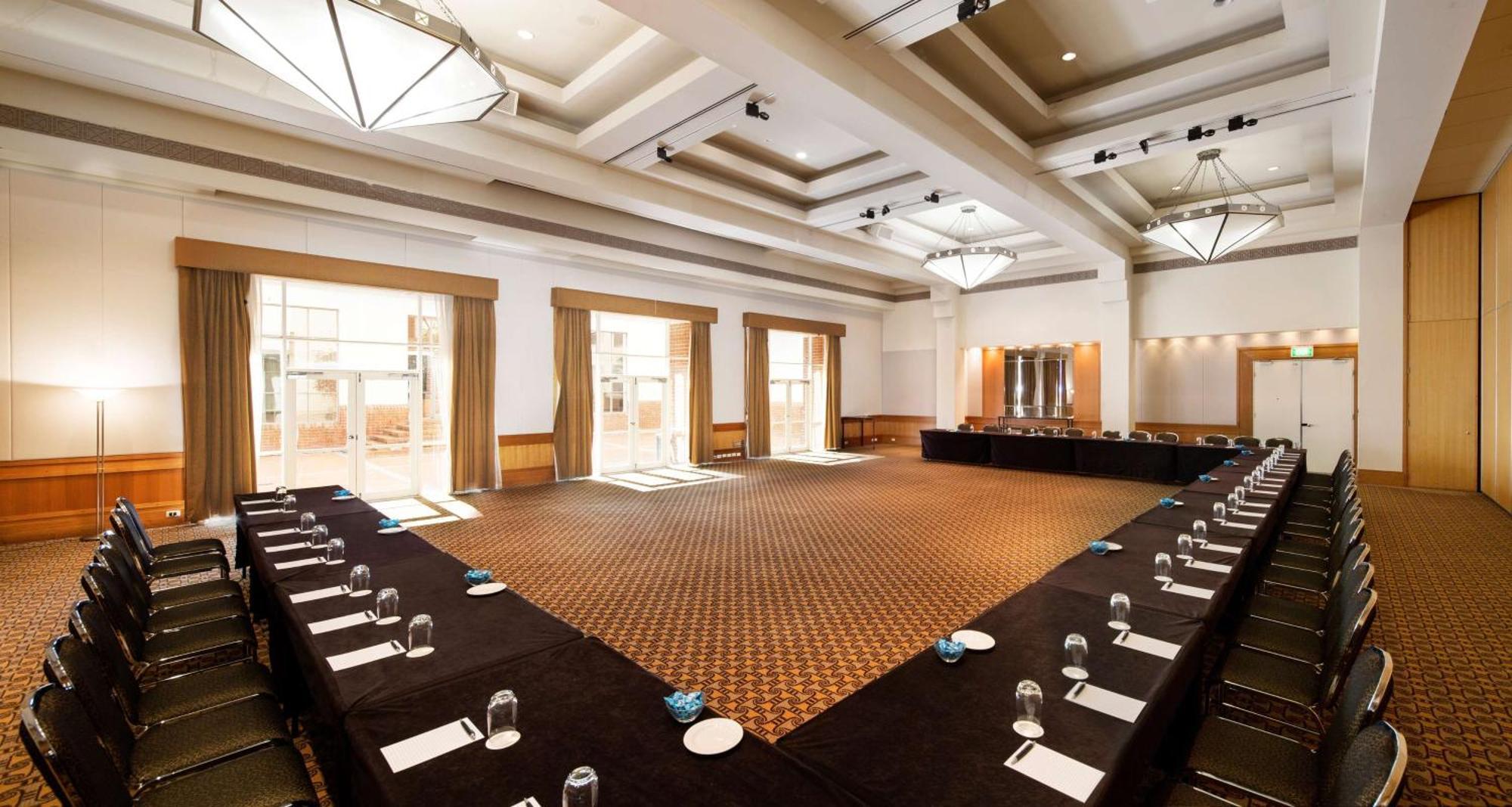 Hyatt Hotel Canberra - A Park Hyatt Hotel Extérieur photo
