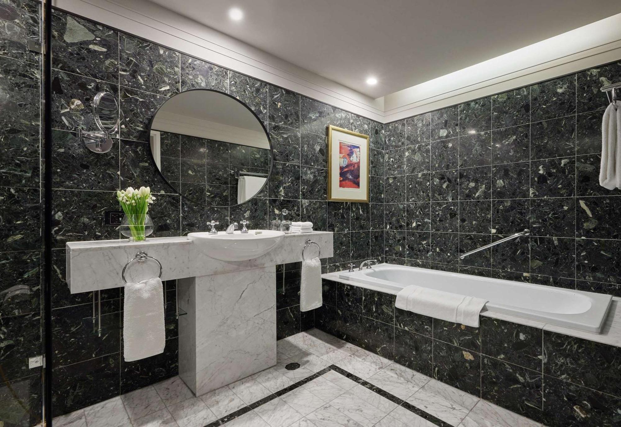 Hyatt Hotel Canberra - A Park Hyatt Hotel Extérieur photo