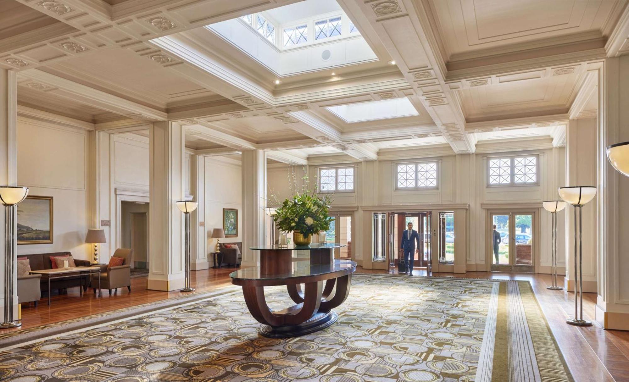 Hyatt Hotel Canberra - A Park Hyatt Hotel Extérieur photo